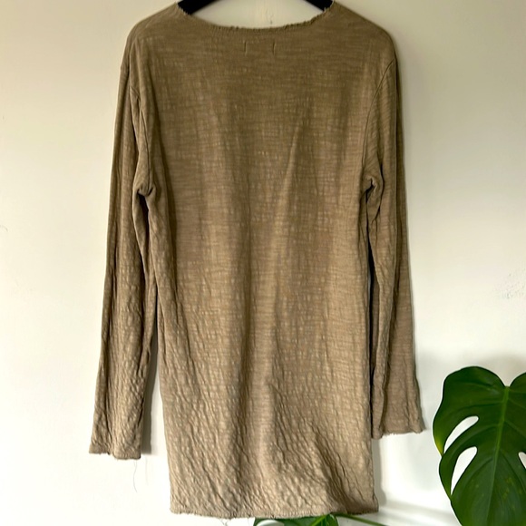 Zara Long Sleeve - Picture 3 of 4